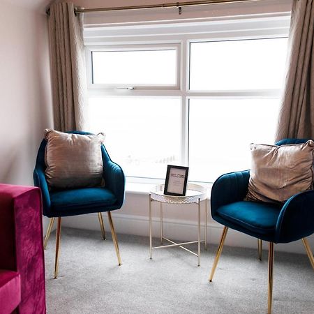 Charles Alexander Short Stay - Highcliffe Apartments Кливлис Екстериор снимка