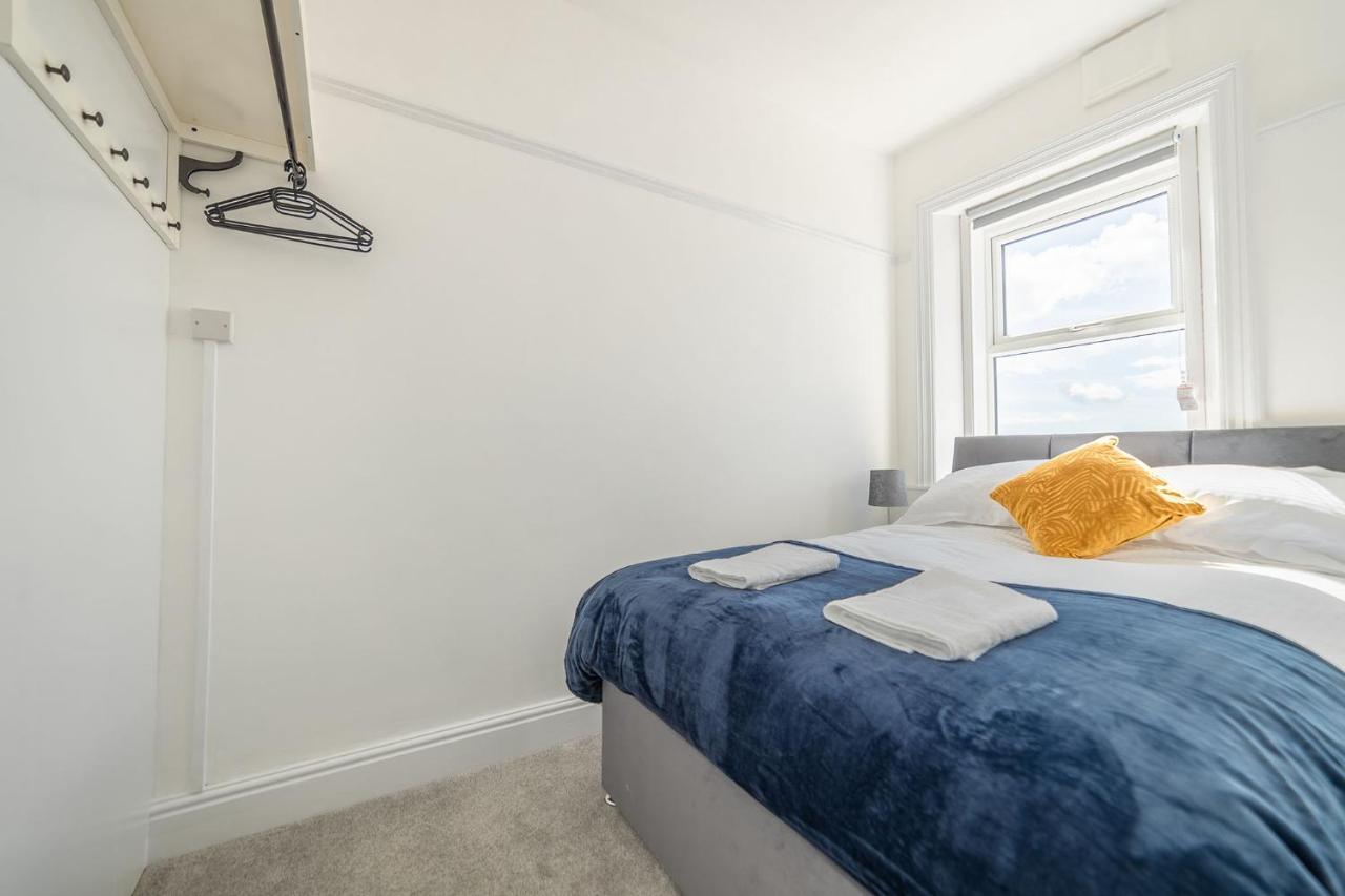 Charles Alexander Short Stay - Highcliffe Apartments Кливлис Екстериор снимка