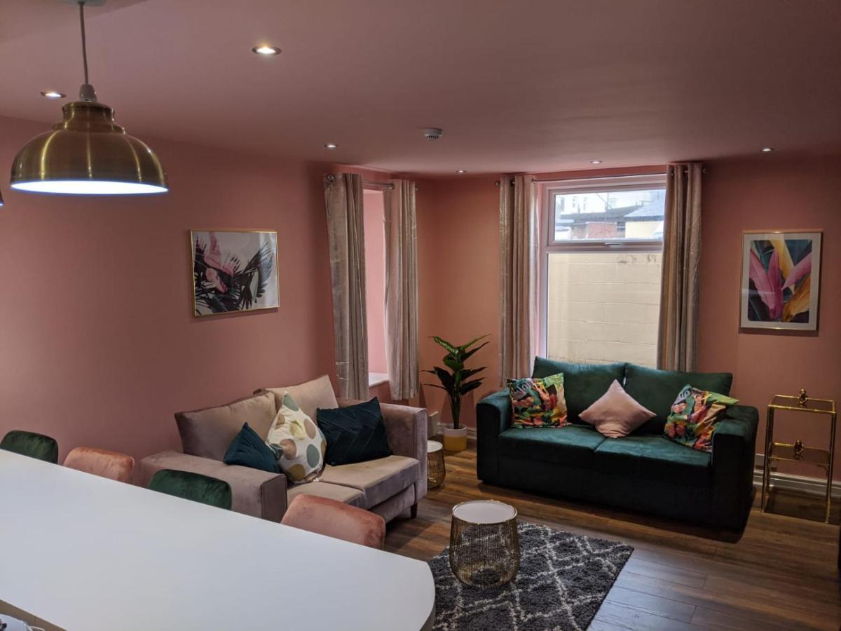 Charles Alexander Short Stay - Highcliffe Apartments Кливлис Екстериор снимка
