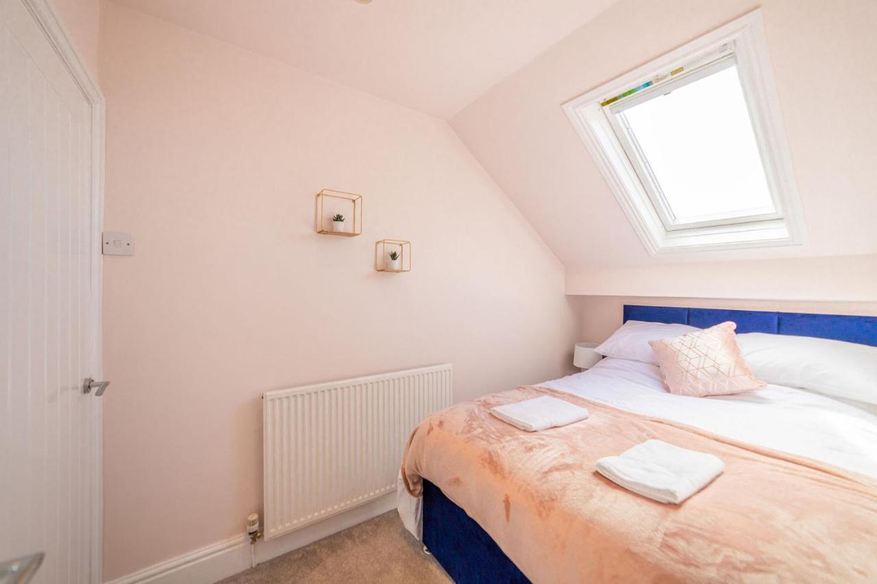 Charles Alexander Short Stay - Highcliffe Apartments Кливлис Екстериор снимка