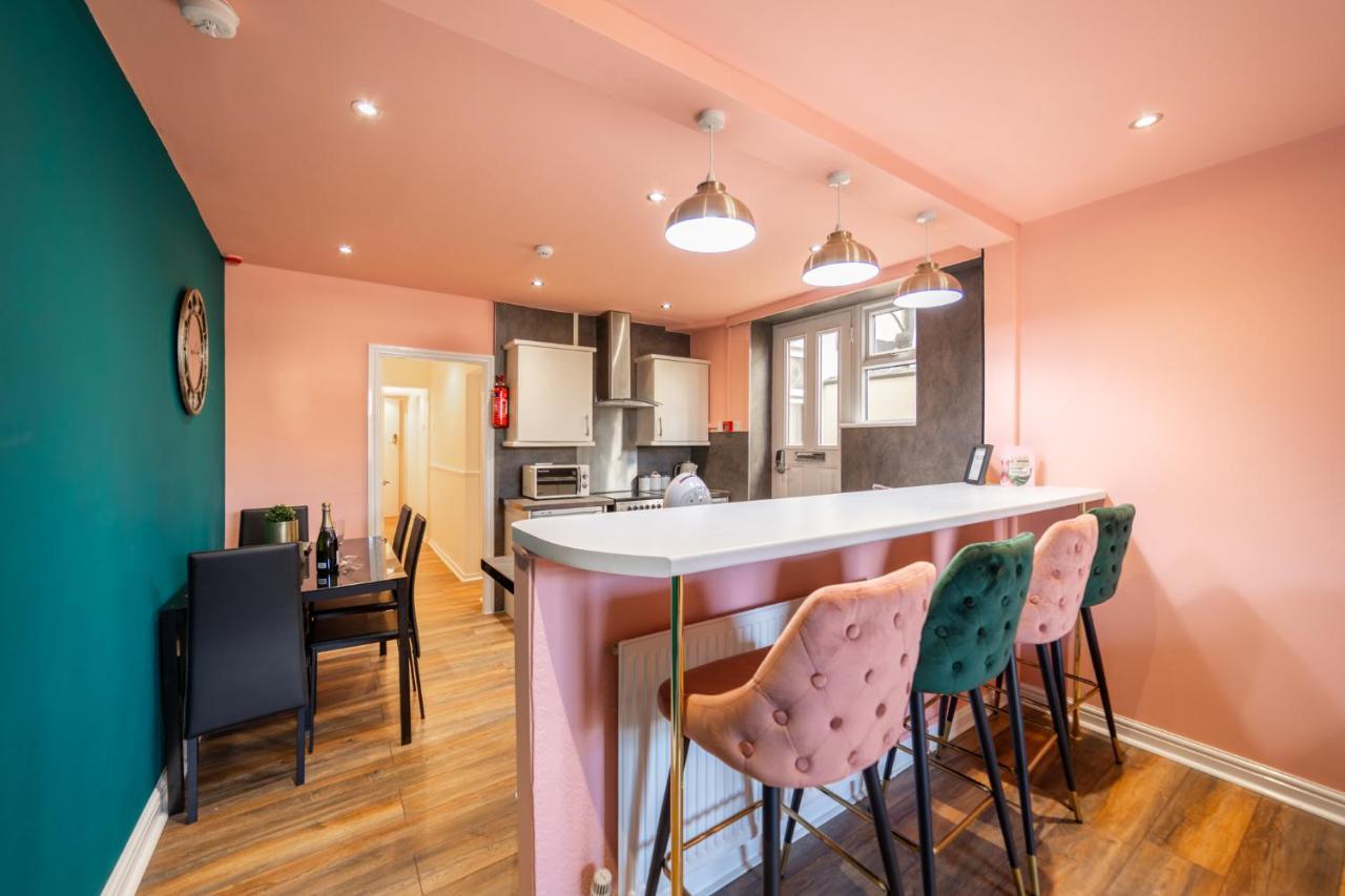 Charles Alexander Short Stay - Highcliffe Apartments Кливлис Екстериор снимка