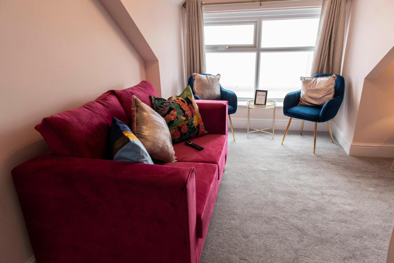 Charles Alexander Short Stay - Highcliffe Apartments Кливлис Екстериор снимка